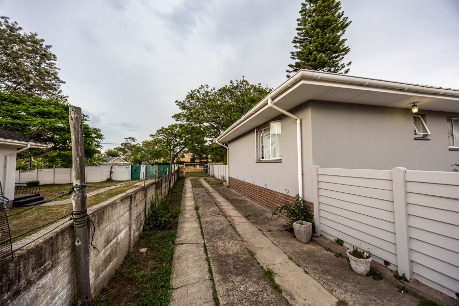 3 Bedroom Property for Sale in Summerpride Eastern Cape